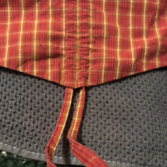 Levi's Red and Orange blouse perfect for pumpkin patch photos - Picture 3 of 5